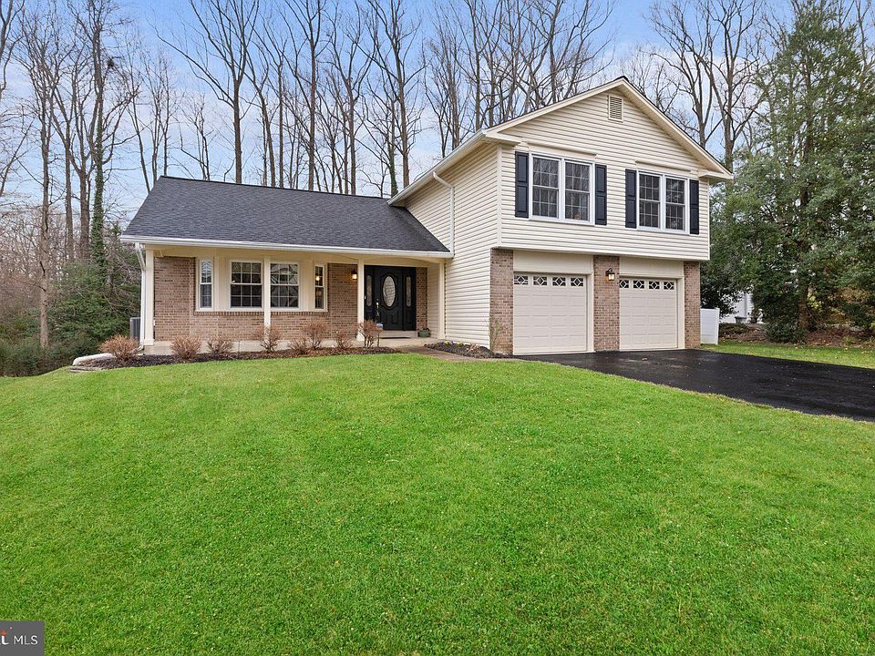 1st image of 9710 Turnbuckle Dr