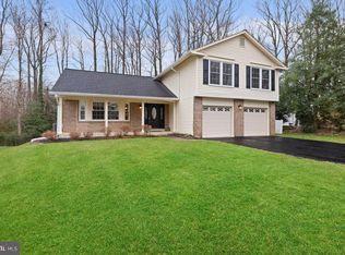 9710 Turnbuckle Dr, Burke, VA 22015
