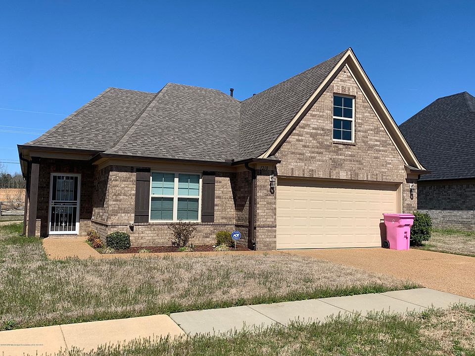 1st image of 1218 Chestnut Dr