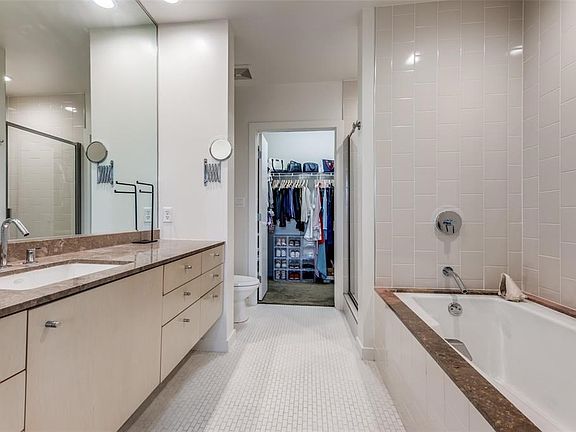4th image of 2323 N Houston St APT 315