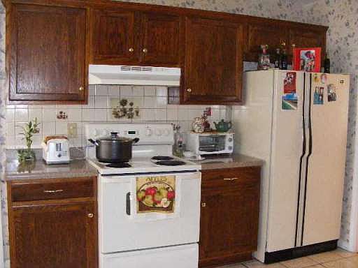 3rd image of 1180 Market Square Ln