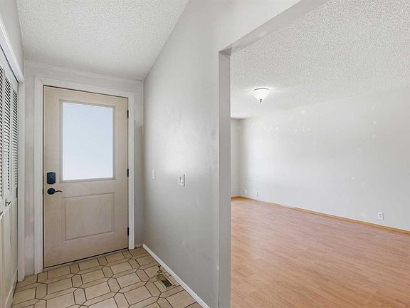 2nd image of 39 E Woodglen Way SW
