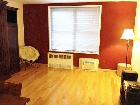 5th image of 309 E 87th St APT 2S