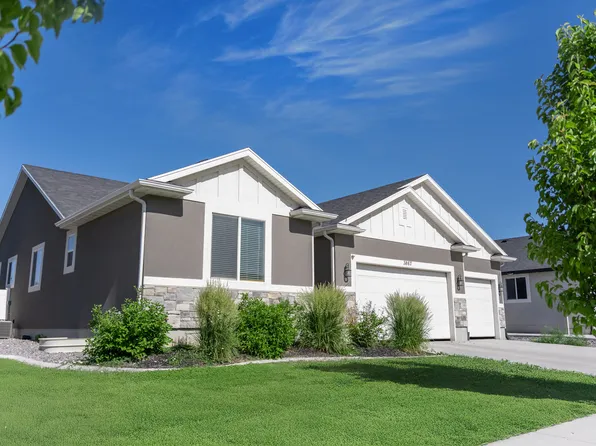3867 N Chapman Dr, Eagle Mountain, UT 84005