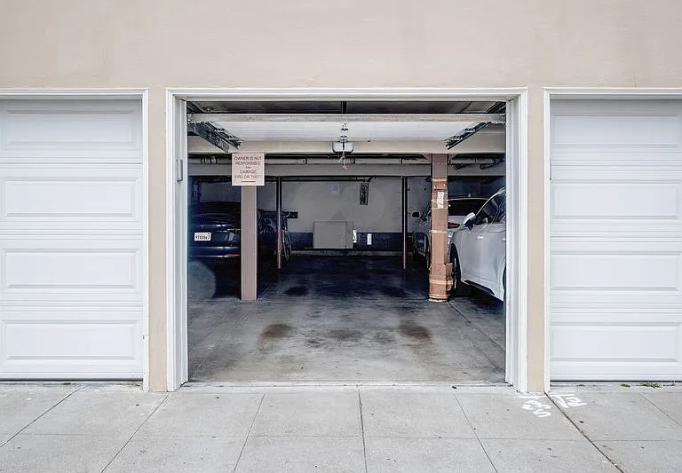 2000 Greenwich St #9 — Photo 31