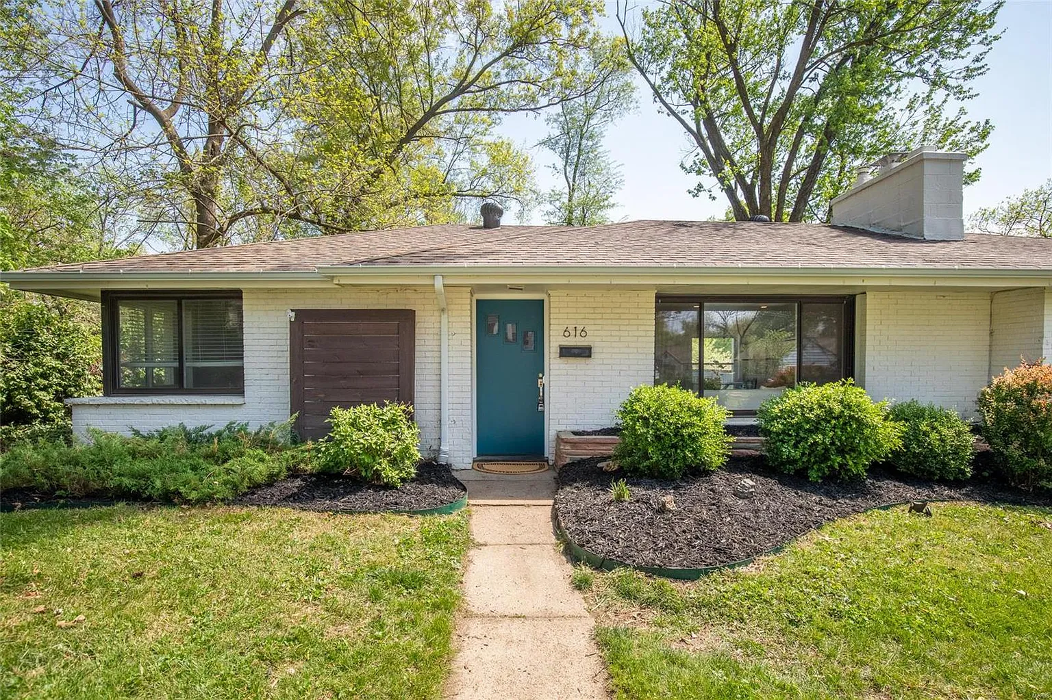 616 Clover Ln photo 1