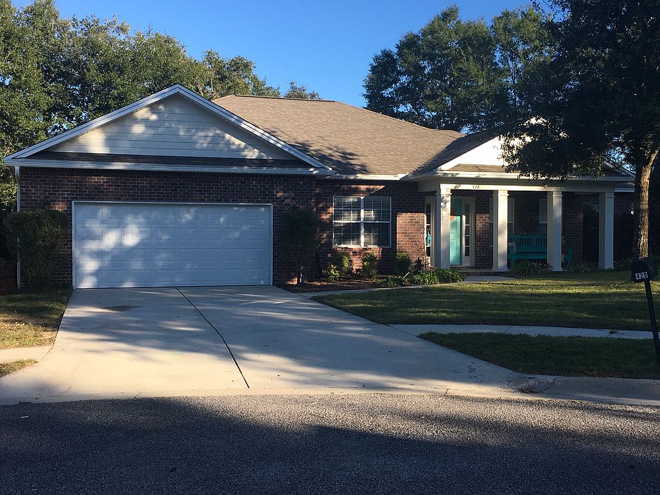 1st image of 428 Lilac Ct