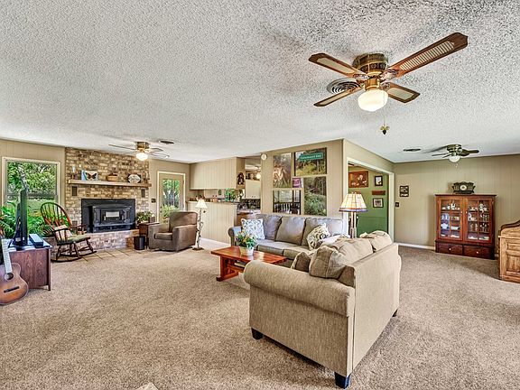 4th image of 163 Suniland Dr