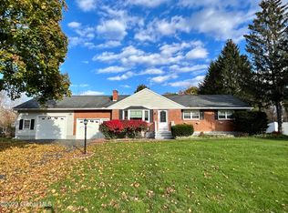 18 Bellaire Dr, Glenville, NY 12302