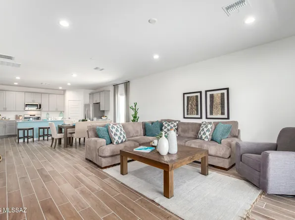 14107 E Canidae Dr, Vail, AZ 85641