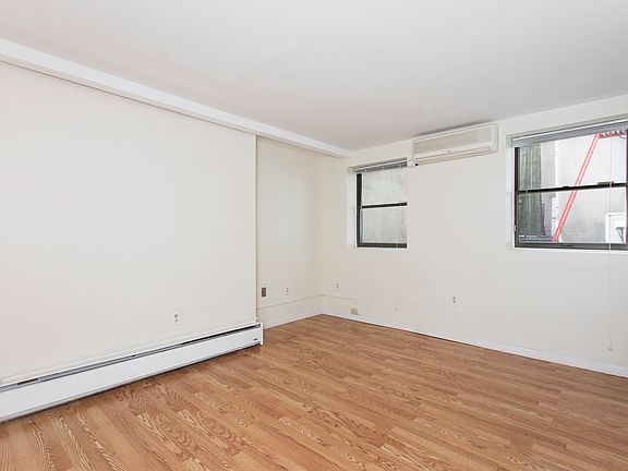 3rd image of 249 Washington St #1