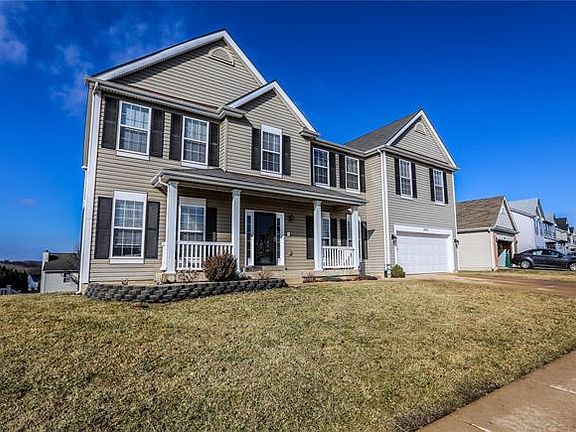 2nd image of 3895 Scarlet Oak Dr