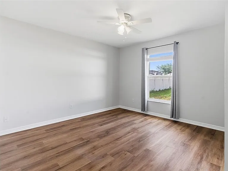 896 Princeton Dr — Photo 20