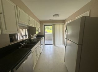 2421 Barnside Ct, Salem, VA 24153