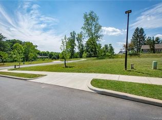 21 Malvern Walk #24, Asheville, NC 28806