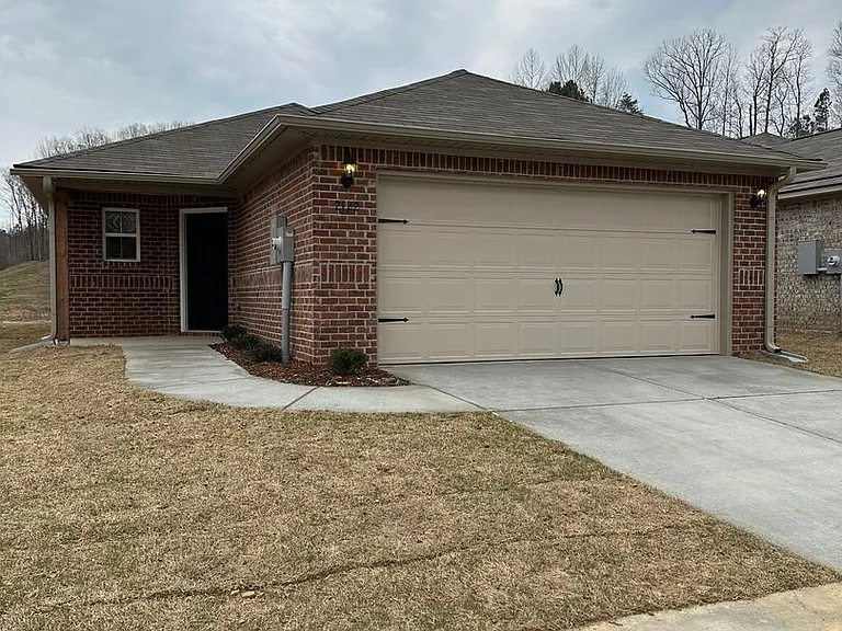 2122 Kilpatrick Ln — Photo 3