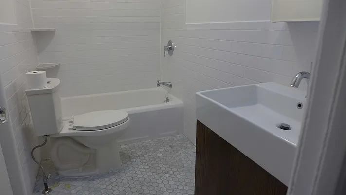 Rented by Garfield Realty  | media 8