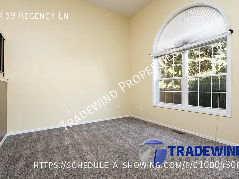 6459 Regency Ln — Photo 10