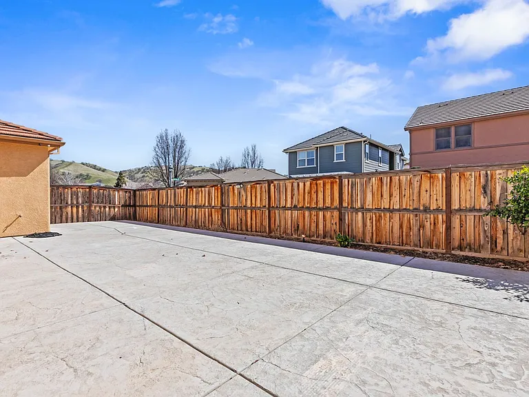 20833 Grapevine Dr — Photo 25
