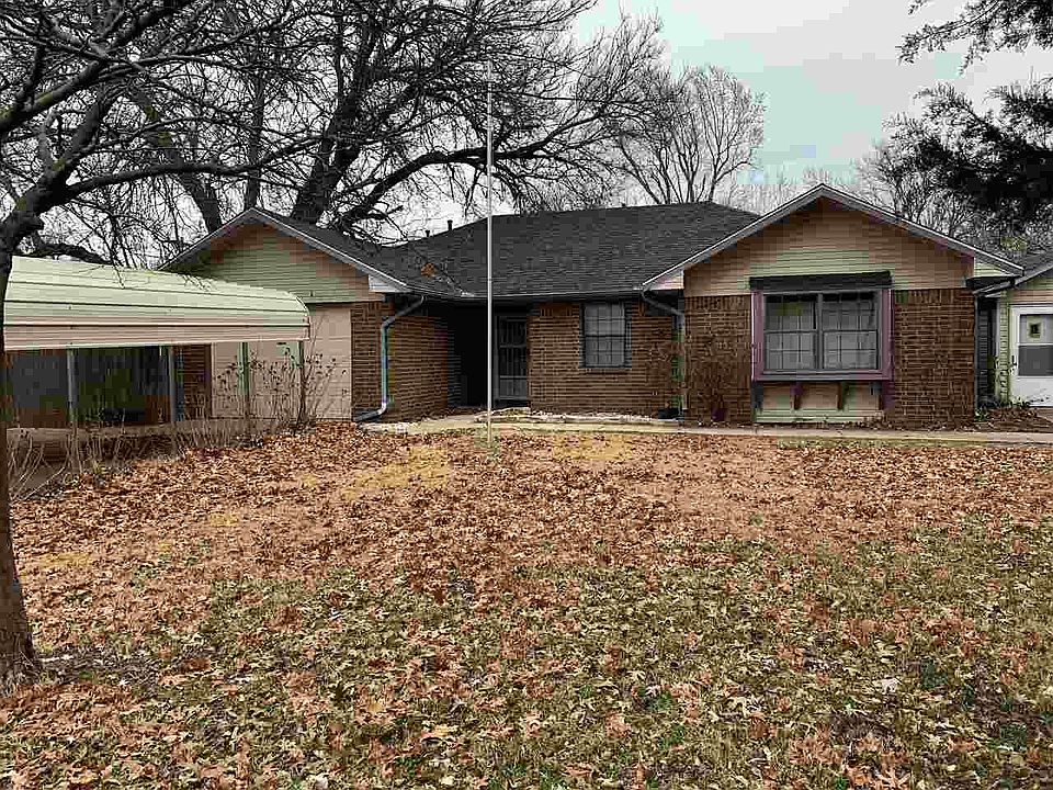 1st image of 108 S Cedar Ave