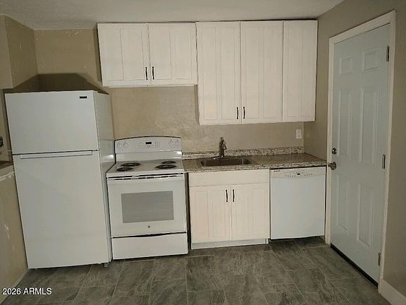 3rd image of 210 W WADE Lane