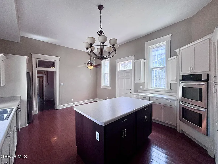 215 W Rio Grande Ave — Photo 8