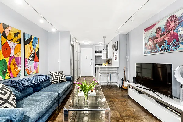 Sold by Compass | media 8