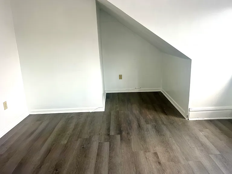 10-14 Noll Pl — Photo 7