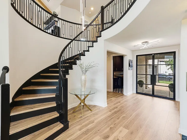 1512 Rough Rider Ct — Photo 4