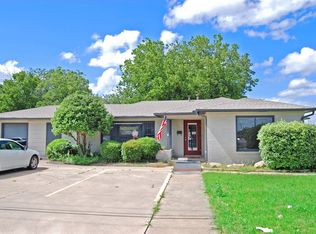 416 S Morgan St, Granbury, TX 76048