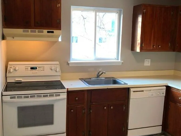 1455 Norton St #3 — Photo 2