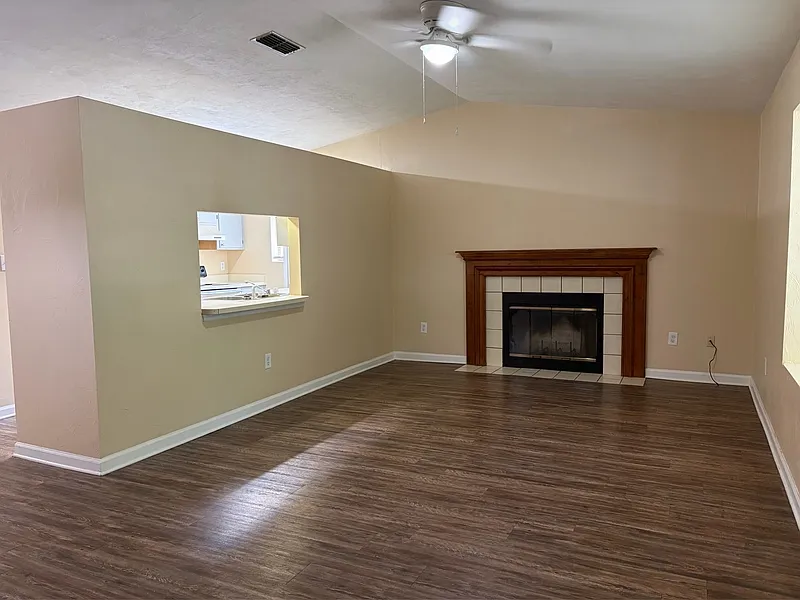 1502 Belmont Trce #1502