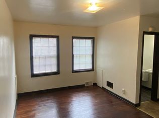 416 SW 4th St #4, Topeka, KS 66603