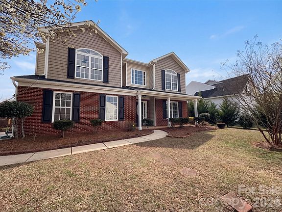 2nd image of 304 Valerie Dr