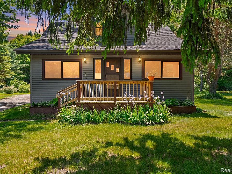 4207 Pine Grove Ave, photo 2