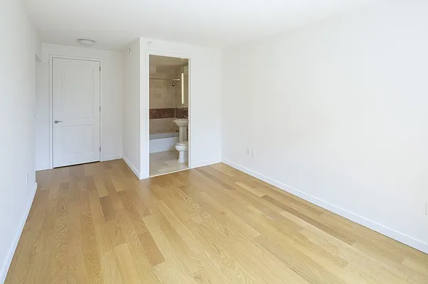Rented by The Moinian Group | media 18