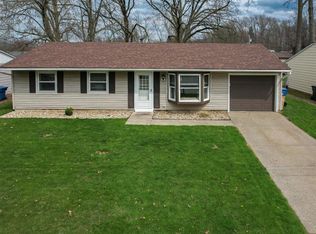 1371 Hollyview Dr, Vermilion, OH