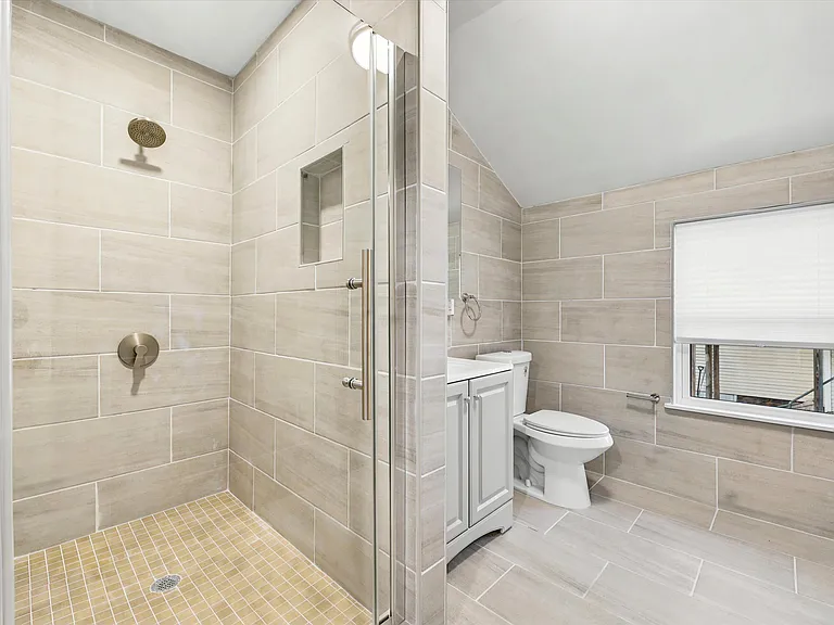 514 Ryers Ave #B — Photo 10