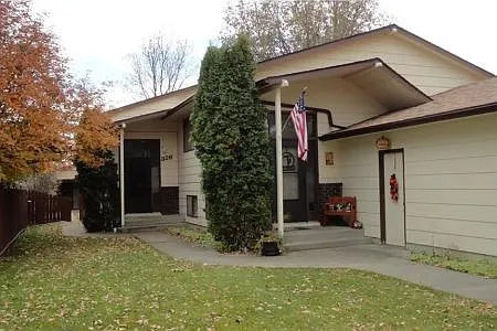 324 Stillwater Ln Photo 1