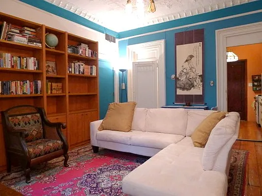 Rented by R New York | media 6
