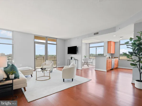 3650 S Glebe Rd Unit 851, Arlington, VA 22202