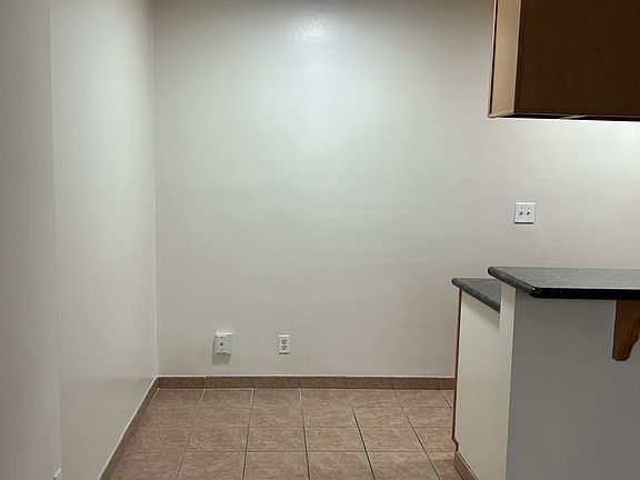 3rd image of 901-905 Centennial St #905-01