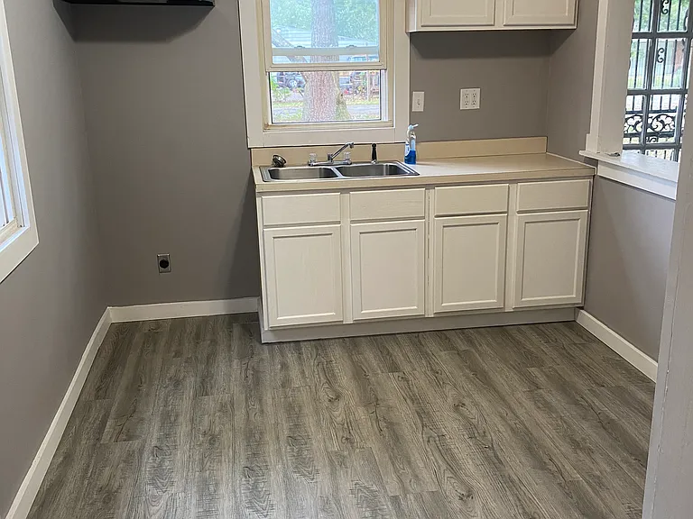 3405 W Starr St — Photo 8
