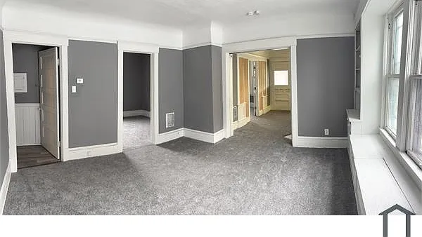 10527 Earle Ave #1 — Photo 3