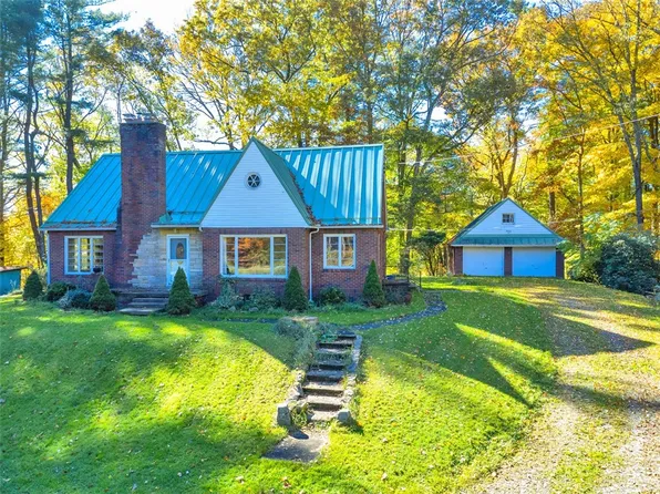 5572 Sandy Lake Polk Rd, Sandy Lake, PA 16145