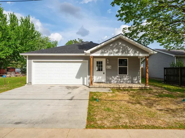 319 S 8th St, Rockport, IN 47635
