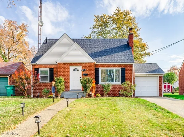 408 Poplar Ave NW, Canton, OH 44708