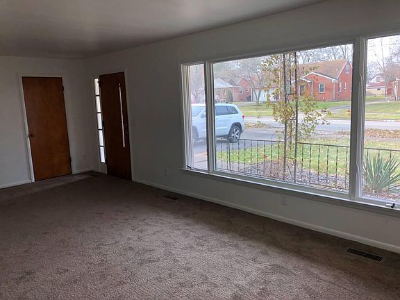 5th image of 1145 Eastland Ave SE
