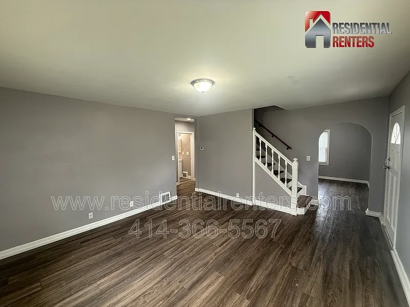 3 bed, 2.0 bath, 1470 sqft, $1,950 — Photo 2
