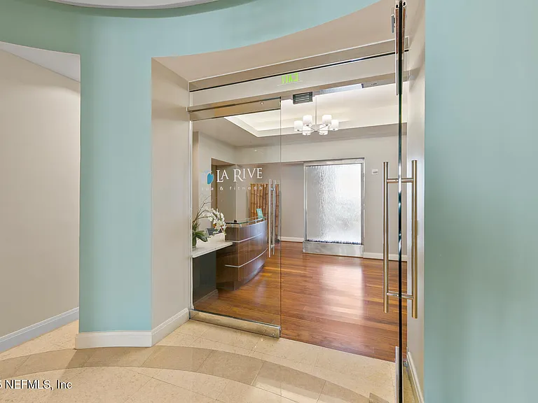 1431 Riverplace Blvd #2302 — Photo 37